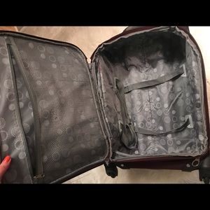 Carry on luggage - Maroon - Rockland
